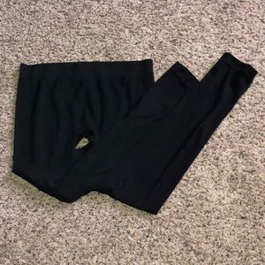 Cute Black Leggings for kiddos or tweens/teens🖤
